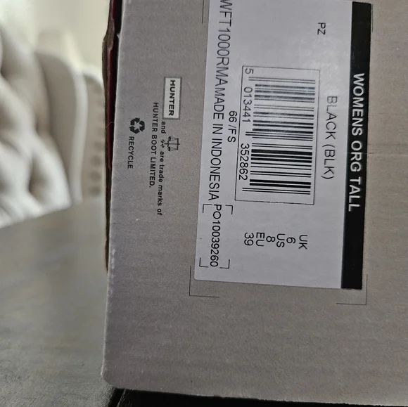 Hunter Tall Classic Rain Boots - Black - Picture 5 of 8